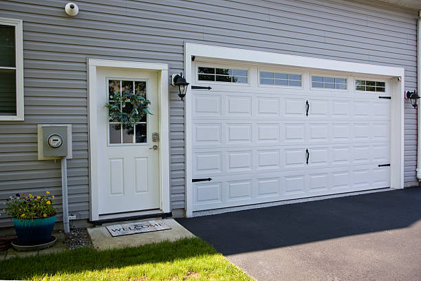 24/7 Emergency Garage Door Panel Replacement experts in City View, SC
